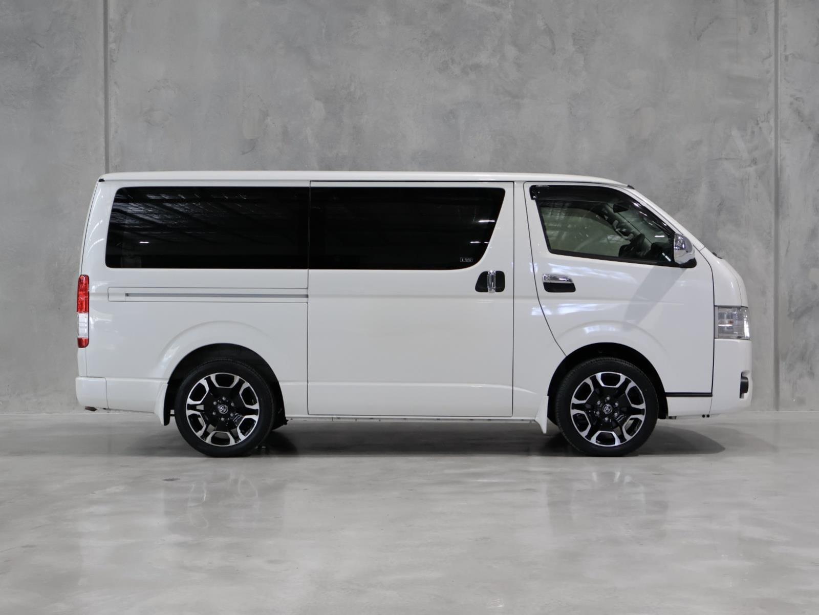 Toyota Hiace Super GL